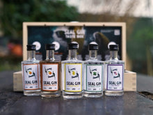 Laden Sie das Bild in den Galerie-Viewer, SEAL GIN - Tasting Box