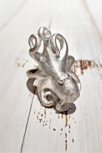 Laden Sie das Bild in den Galerie-Viewer, Silber Schmuck - Ring Großer Krake