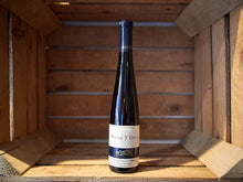 Laden Sie das Bild in den Galerie-Viewer, Walter J. Oster - Riesling Beerenauslese 2018