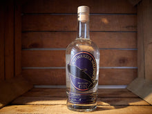 Laden Sie das Bild in den Galerie-Viewer, Schwarzer Walfisch - Navy Strength Gin, limitiert