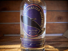 Laden Sie das Bild in den Galerie-Viewer, Schwarzer Walfisch - Navy Strength Gin, limitiert