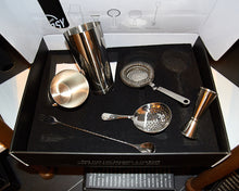 Laden Sie das Bild in den Galerie-Viewer, Speakeasy Collection - Edelstahl-Cocktail-Set